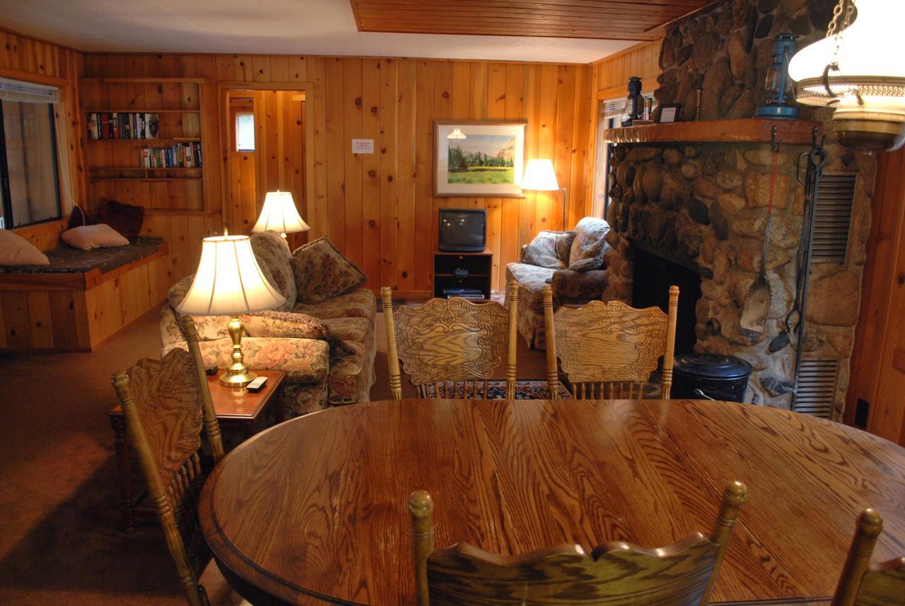 9S Pine Cabin South Wawona Zewnętrze zdjęcie
